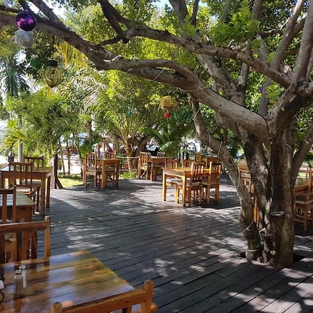 Marina Paraiso Isla Mujeres Hotel Exterior foto