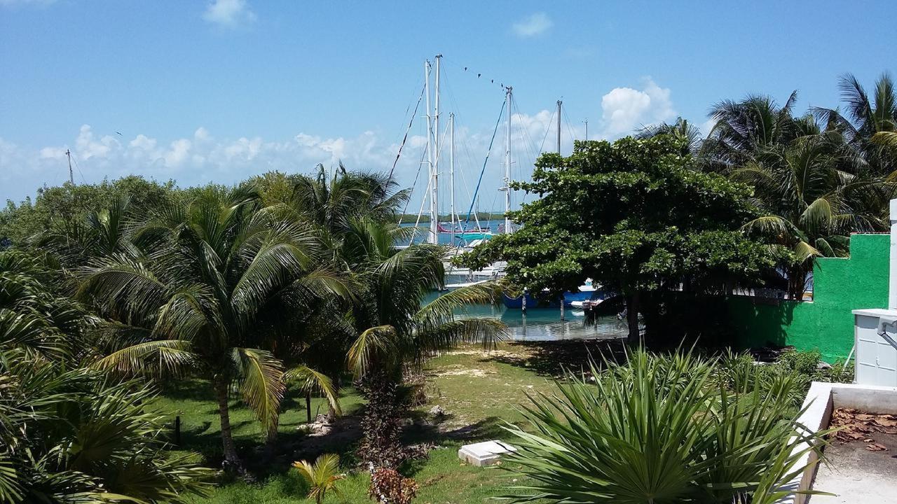 Marina Paraiso Isla Mujeres Hotel Exterior foto