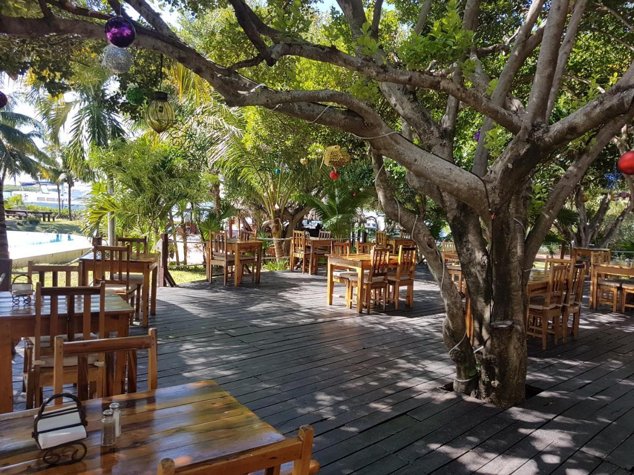 Marina Paraiso Isla Mujeres Hotel Exterior foto